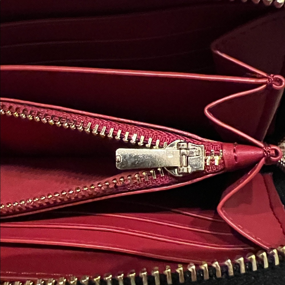 Coach Zip around wallet with horse and carriage - Picture 5 of 8